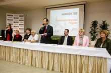 Hankook Abroncsadományozási Program - sajtótájékoztató, 2013.11.05