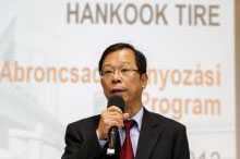Hankook Abroncsadományozási Program - sajtótájékoztató, 2013.11.05